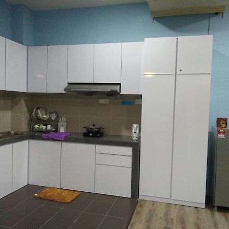 Xenia Homestay Kuching Exteriér fotografie